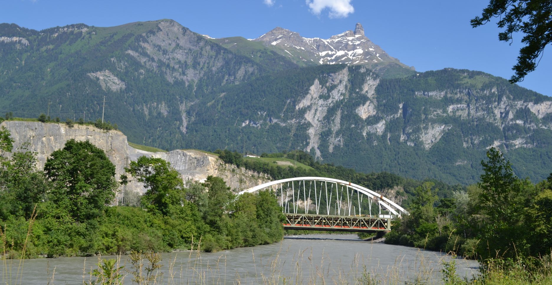Brücke über die Rhône