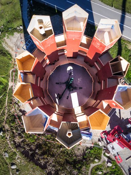 Bâtiment du théâtre Origen «Julierturm»