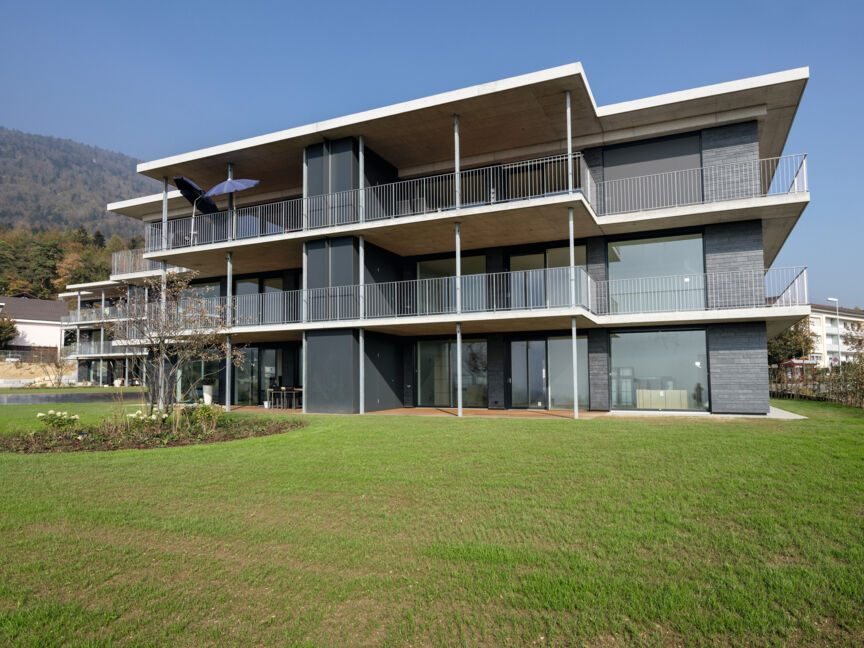 Eine Naturfassade mit Hinterlüftung