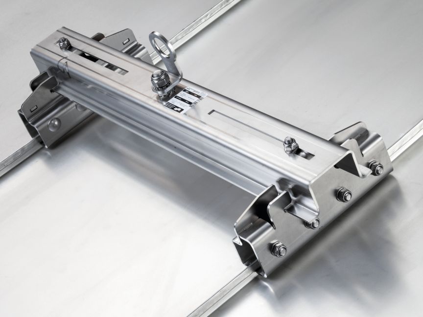 SAFSYS tetto a falde punto di ancoraggio STFA Easy SAFSYS tetto a falde punto di ancoraggio STFA Easy