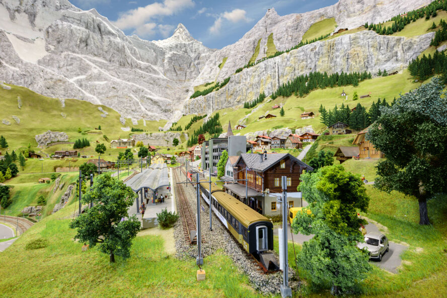 Smilestones - Schweizer Alpenpanorama modelliert mit swisspor