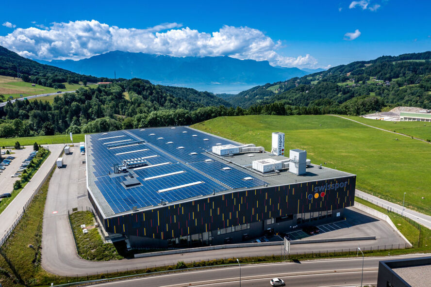 Copertura del sito di Ch&acirc;tel Saint Denis con pannelli solari