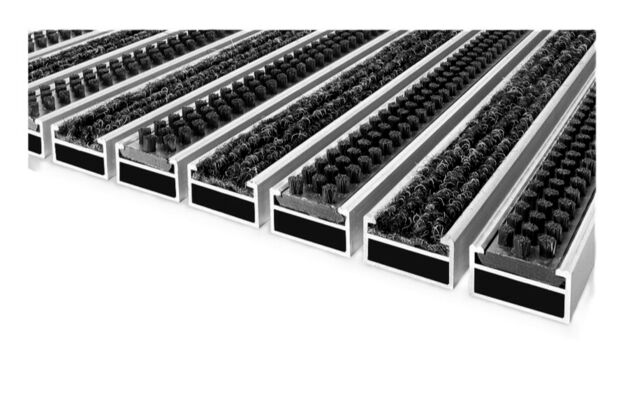 Sauberlaufmatte RCB-Matte mit Textil- und Bürsteneinsatz